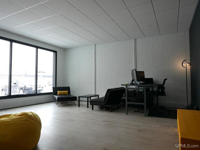 View Photo
