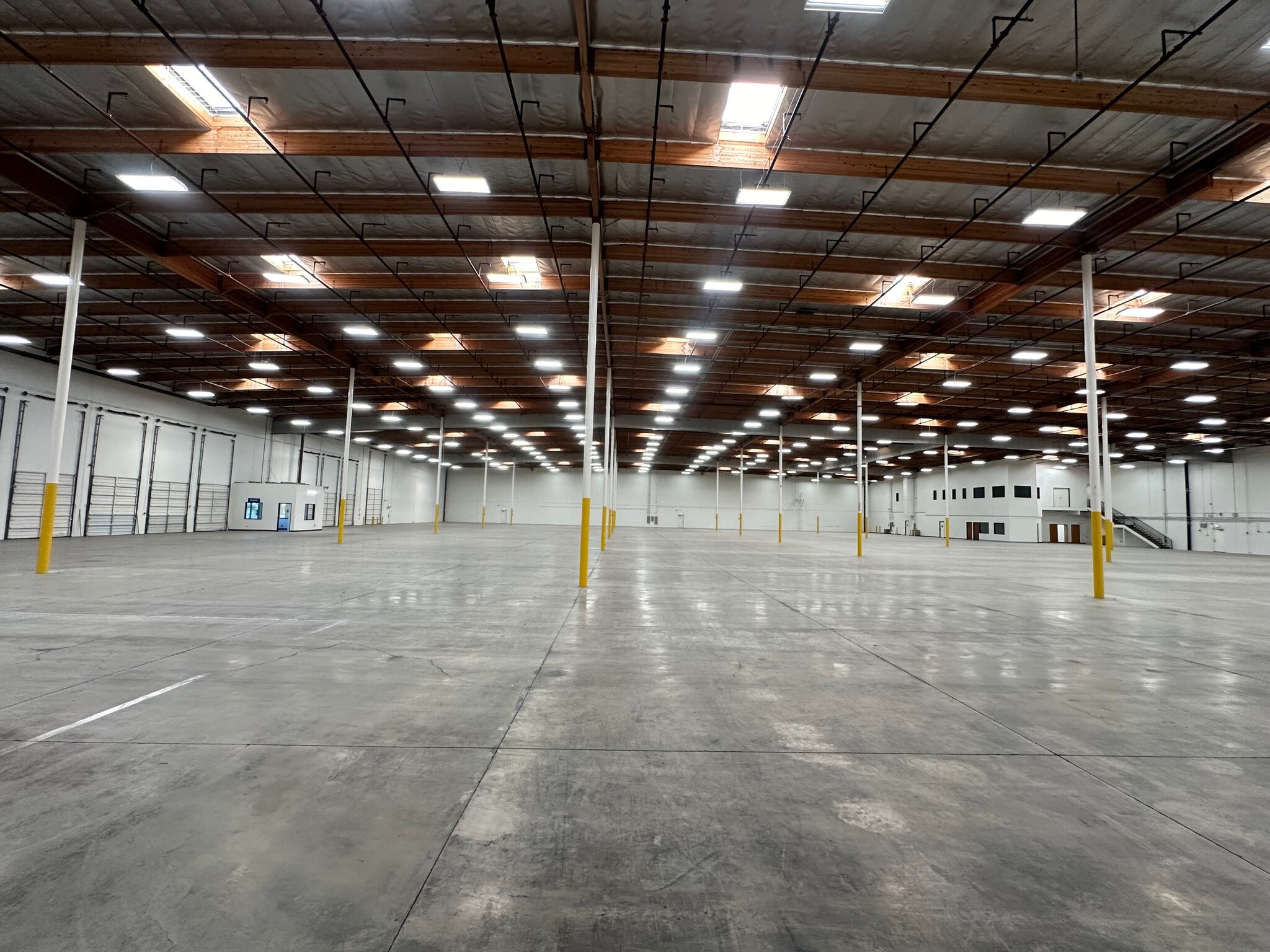 1241 Old Temescal Rd, Corona, CA à louer Photo intérieure– Image 1 sur 7