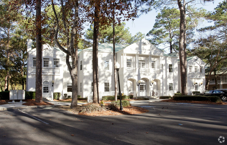 800 Main St, Hilton Head, SC à louer - Photo de l’immeuble – Image 3 sur 3