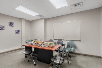 3300 James St, Syracuse, NY à louer Photo intérieure– Image 2 sur 10