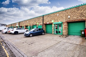 Plus de détails pour Lea Bridge Rd, Londres - Local d'activités à louer