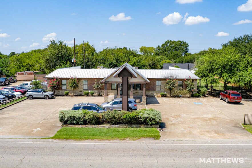 12315 Veterans Memorial Dr, Houston, TX à vendre - Photo de l’immeuble – Image 2 sur 3