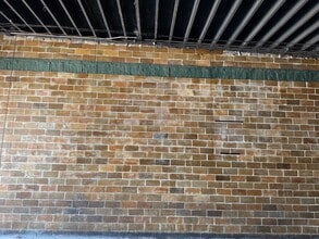 15 N Court St, Crown Point, IN à louer Photo intérieure– Image 2 sur 5