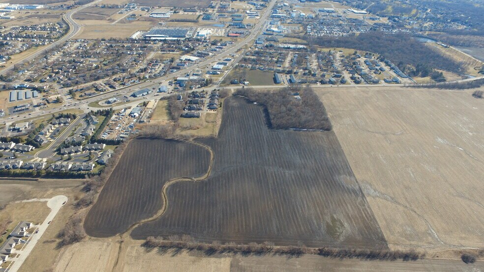 48.14± AC of land on Coltonville Rd., Sycamore, IL à vendre - Photo de l’immeuble – Image 3 sur 6