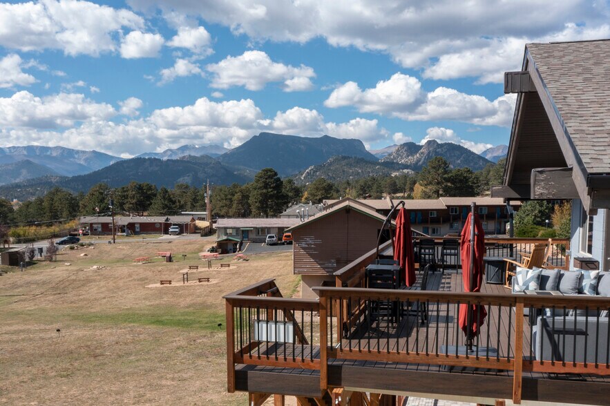 1230 Big Thompson Ave, Estes Park, CO à vendre - Photo de l’immeuble – Image 2 sur 19