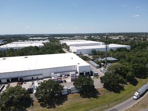 8600-8655 Elm Fair Blvd, Tampa, FL à louer Aérien– Image 2 sur 7