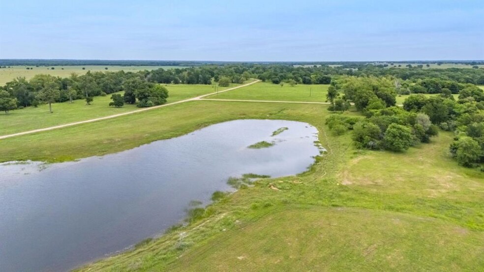 4632 U.S. 77, Cameron, TX à vendre - Photo de l’immeuble – Image 3 sur 11