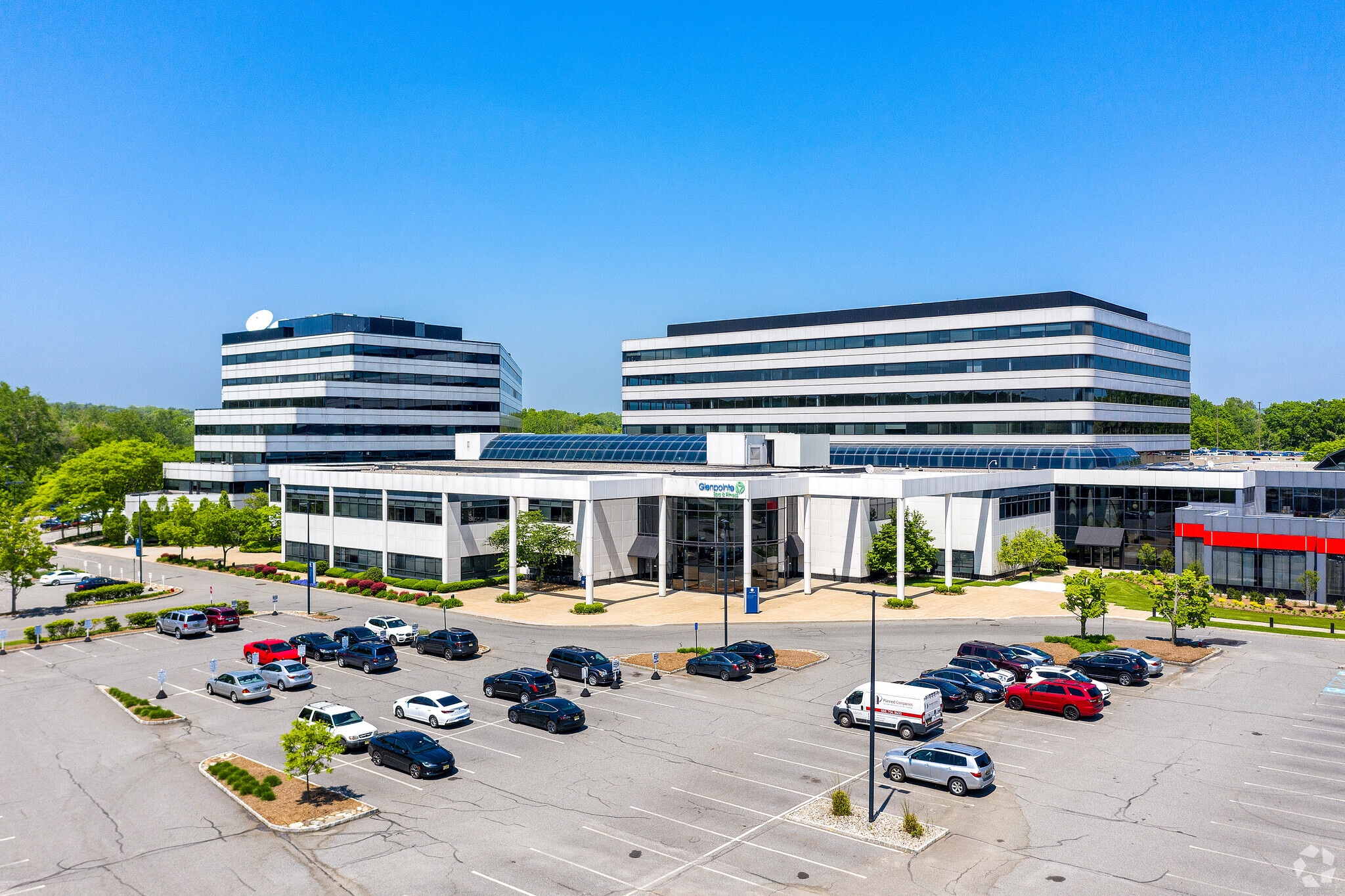 300 Frank W Burr Blvd, Teaneck, NJ à louer Photo principale– Image 1 sur 16