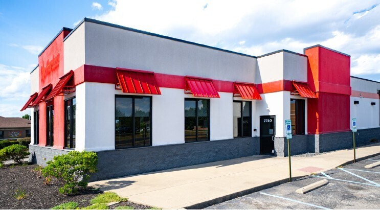 2740 Allison Ln, Jeffersonville, IN à vendre - Photo de l’immeuble – Image 2 sur 5