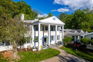 Plus de détails pour 5347 Brightwood Rd, Bethel Park, PA - Santé à vendre