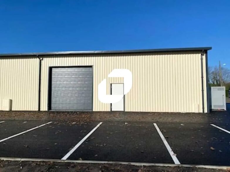 Local d’activités dans Cestas à louer - Photo de l’immeuble – Image 2 sur 4