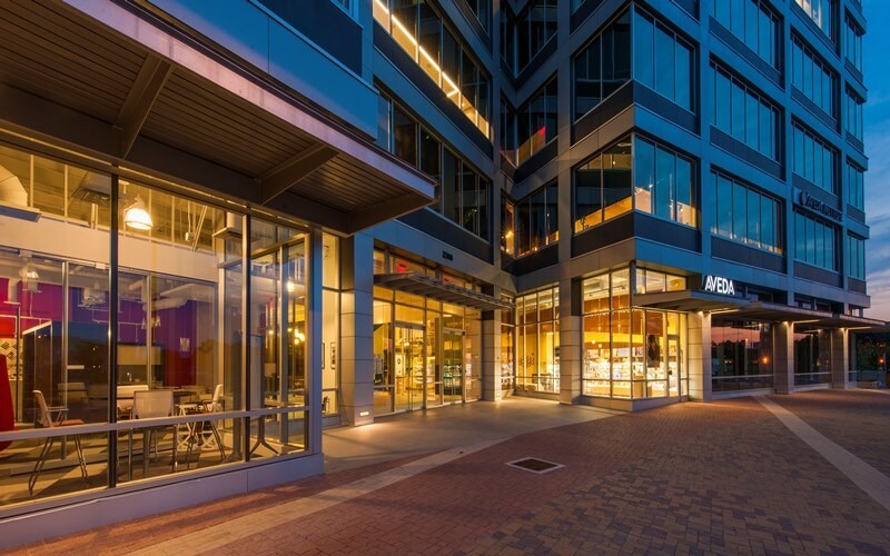 3300 N Interstate 35, Austin, TX à louer - Photo de l’immeuble – Image 3 sur 43