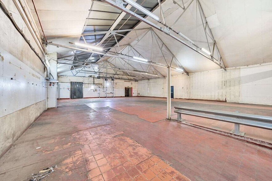 Cobbold Rd, Londres à vendre - Photo de l’immeuble – Image 1 sur 11