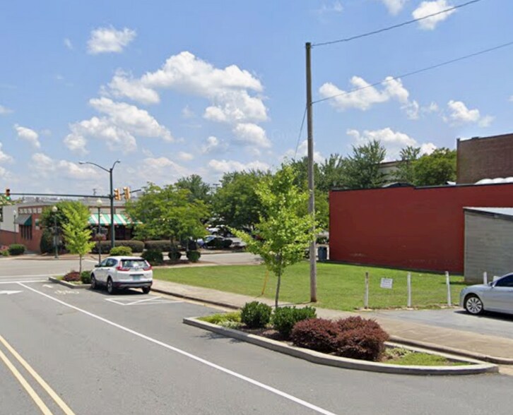 0 E Union St, Morganton, NC à louer - Photo de l’immeuble – Image 3 sur 10