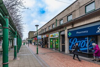 Plus de détails pour 42-48 La Porte Precinct, Grangemouth - Local commercial à vendre