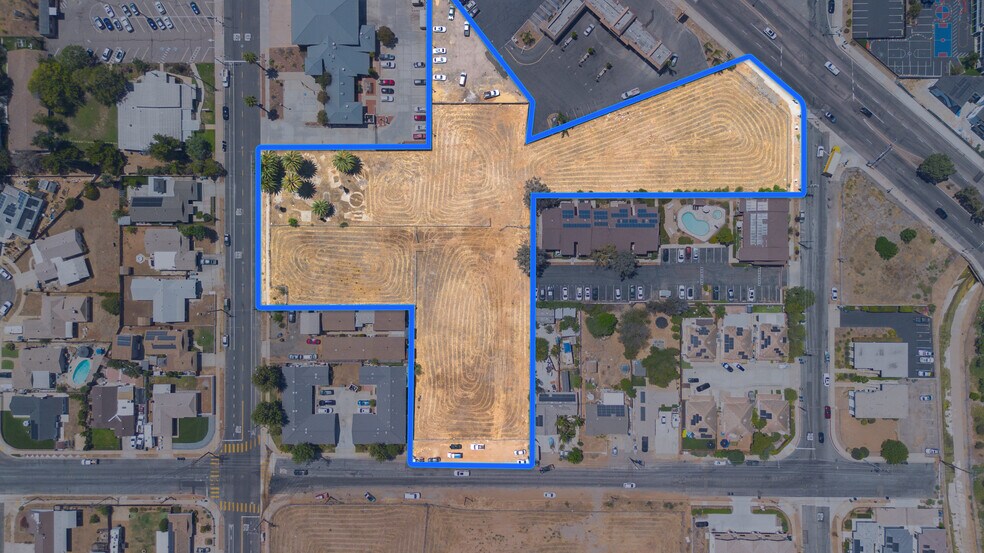 N 3rd St, El Cajon, CA à vendre - Photo de l’immeuble – Image 3 sur 29