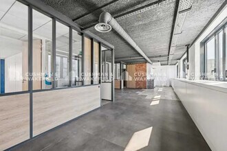 101-109 Rue Jean Jaurès, Levallois-Perret à louer Photo intérieure– Image 2 sur 2