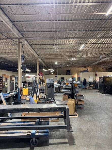 15300 Industrial Pky, Cleveland, OH à vendre - Photo intérieure – Image 2 sur 10