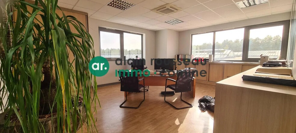Bureau dans Beaucouzé à louer - Photo de l’immeuble – Image 1 sur 4