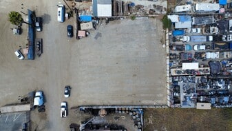 822 Cushing Ave, Wilmington CA - Terrain