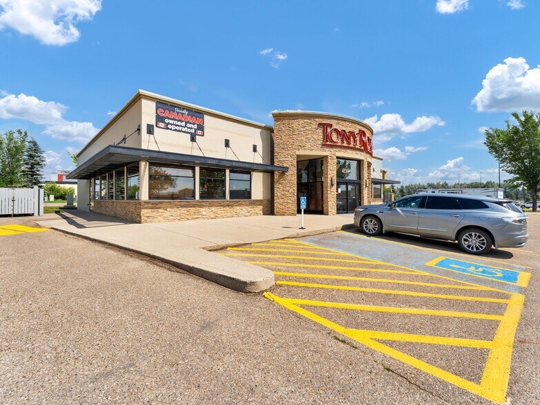 2031 Strachan Rd SE, Medicine Hat, AB à louer - Photo de l’immeuble – Image 2 sur 4
