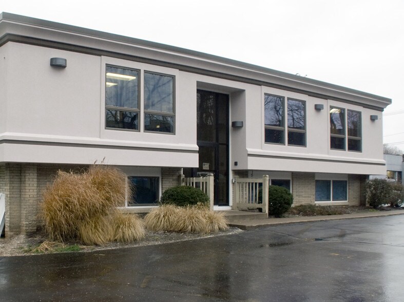 1157 Fairport Rd, Fairport, NY à louer - Photo de l’immeuble – Image 3 sur 16