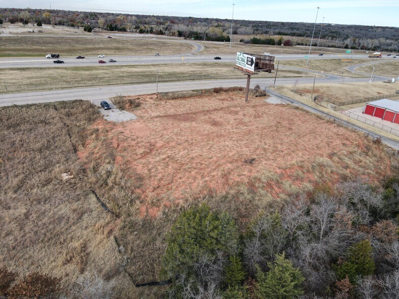 13790 I- 35 Frontage, Edmond, OK à vendre - Photo de l’immeuble – Image 2 sur 11