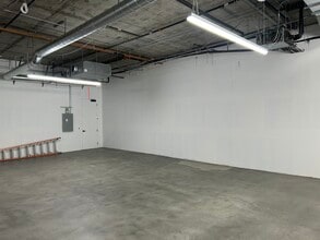 7007 Romaine St, Los Angeles, CA à louer Photo intérieure– Image 1 sur 3