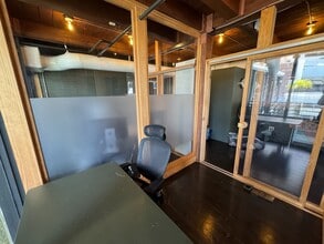 260 1st Ave S, Saint Petersburg, FL à louer Photo intérieure– Image 2 sur 2