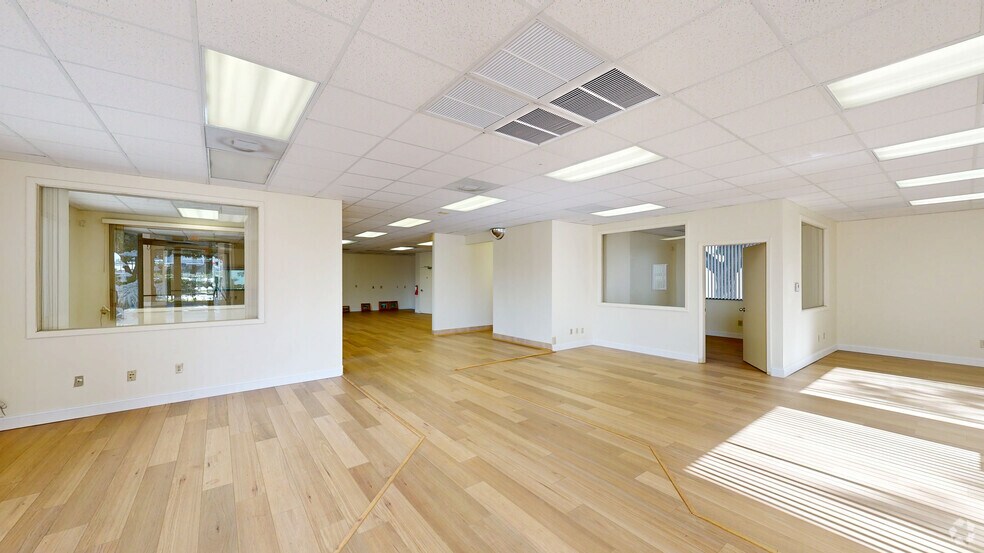 5991 Anglers Ave, Fort Lauderdale, FL à louer - Numérisation 3D Matterport – Image 2 sur 21