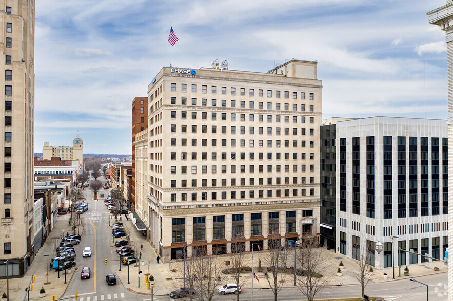 6 W Federal St, Youngstown, OH à louer - Photo principale – Image 1 sur 33