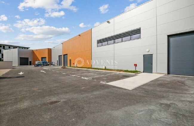 Plus de détails pour 2 Rue De L'Avenir, Grigny - Local d'activités, Industriel/Logistique à louer