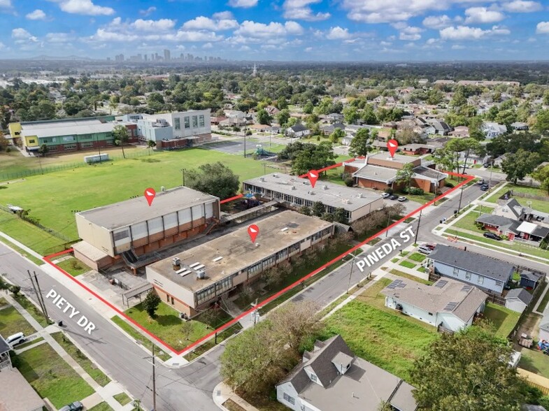 5029 Louisa Dr, New Orleans, LA à vendre - Photo principale – Image 1 sur 12