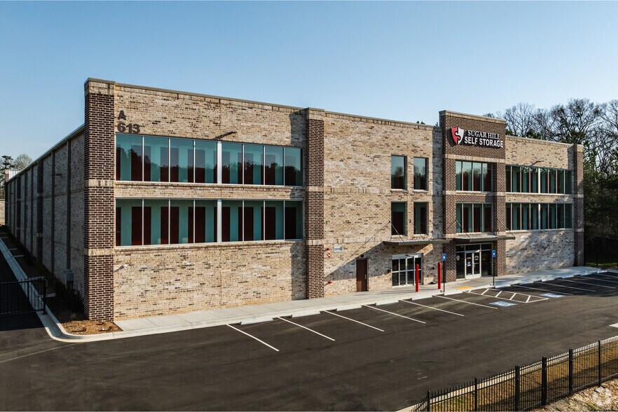 613 Buford Hwy, Sugar Hill, GA à louer - Photo principale – Image 2 sur 14