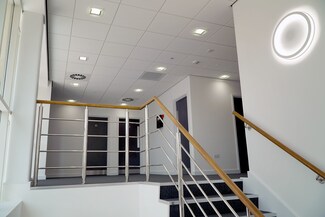 Plus de détails pour 100 Relay Point, Tamworth - Bureau à louer