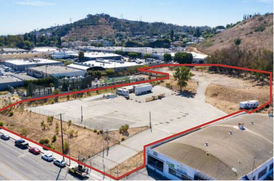 6000 W Jefferson Blvd, Los Angeles, CA à louer - Photo de l’immeuble – Image 2 sur 14