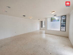 5301-5307 Comercio Ln, Woodland Hills, CA à louer Photo intérieure– Image 2 sur 5