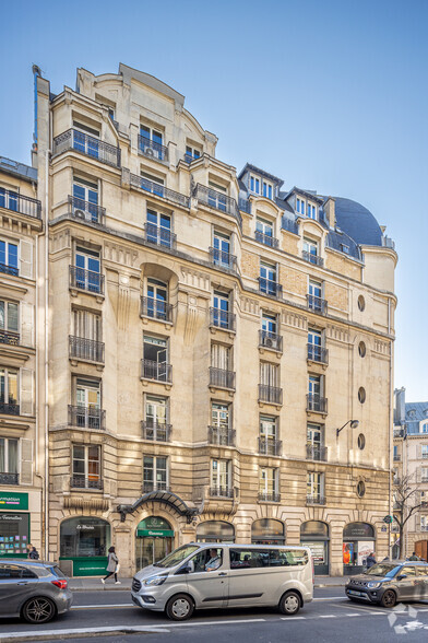 100 Rue La Fayette, Paris à louer - Photo de l’immeuble – Image 2 sur 3