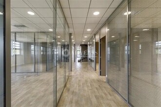 Bureau dans Miribel à louer Photo de l’immeuble– Image 1 sur 5