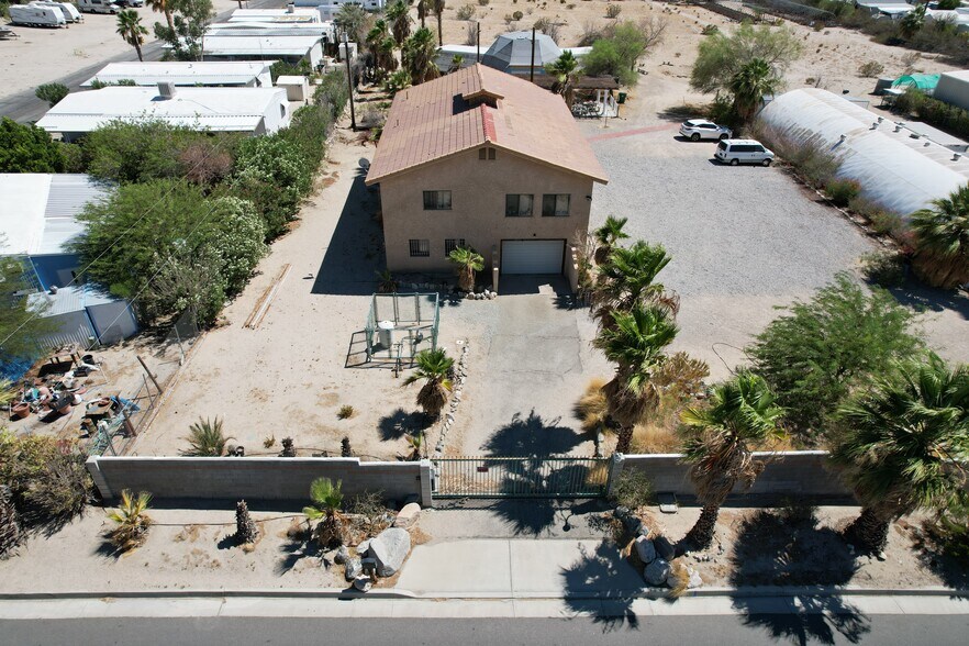 70265 Aurora Rd, Desert Hot Springs, CA à vendre - Photo de l’immeuble – Image 2 sur 19