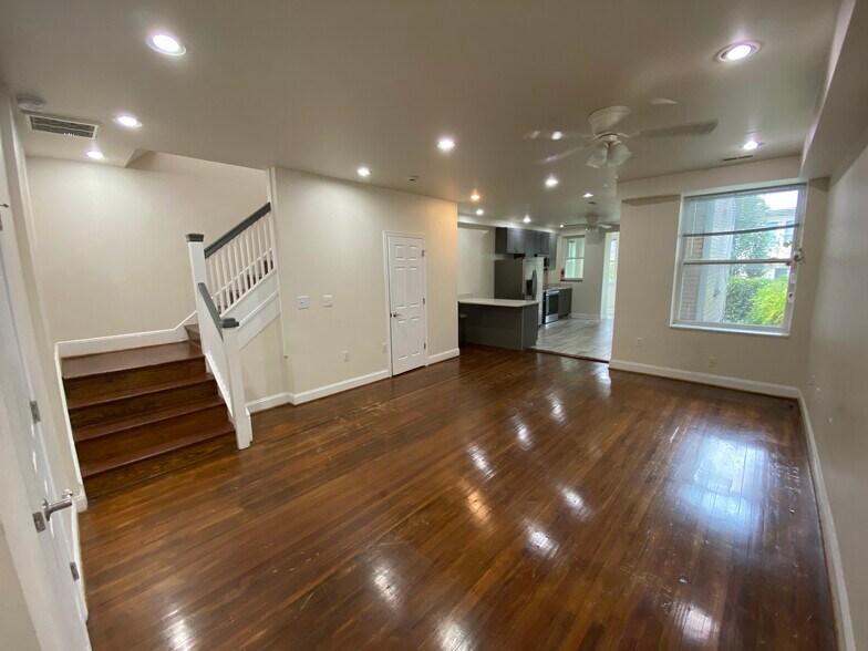 75 New York Avenue NW, Washington, DC à vendre - Photo de l’immeuble – Image 3 sur 8