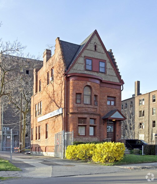 49 W Willis St, Detroit, MI à vendre - Photo de l’immeuble – Image 2 sur 4