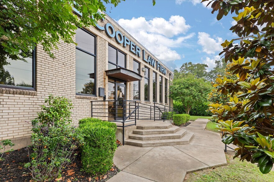 501 N 3rd St, Longview, TX à vendre - Photo de l’immeuble – Image 2 sur 43