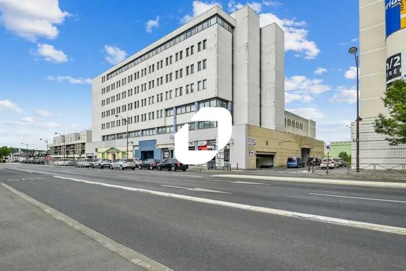 Bureau dans Viry-Châtillon à louer - Photo de l’immeuble – Image 1 sur 13