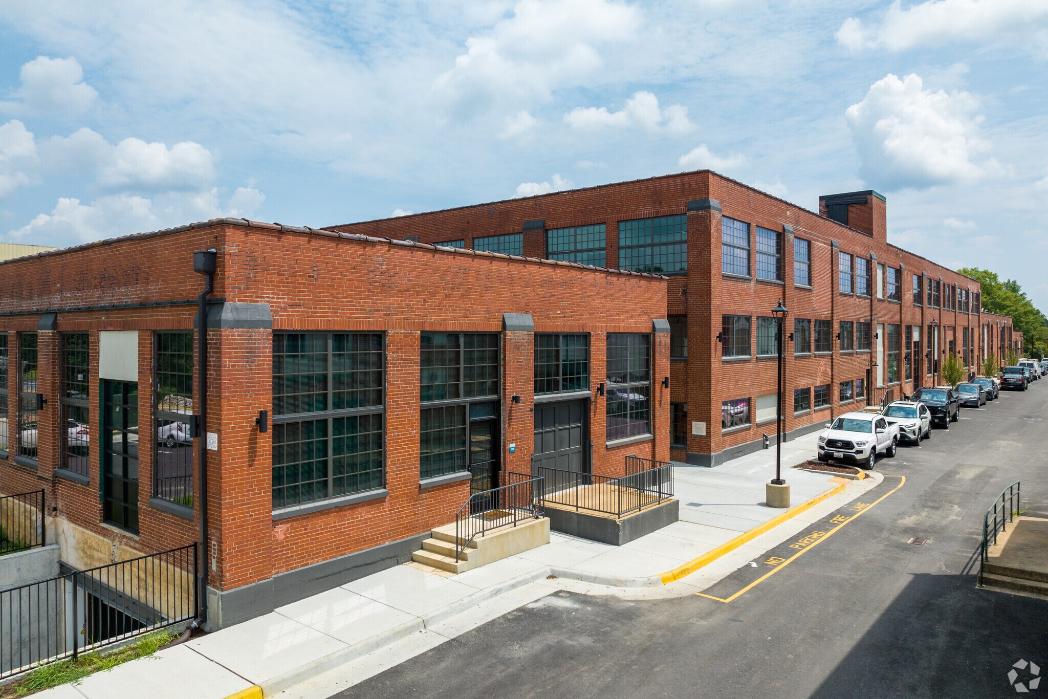 11744 Main St, Fredericksburg, VA à louer Photo de l’immeuble– Image 1 sur 16