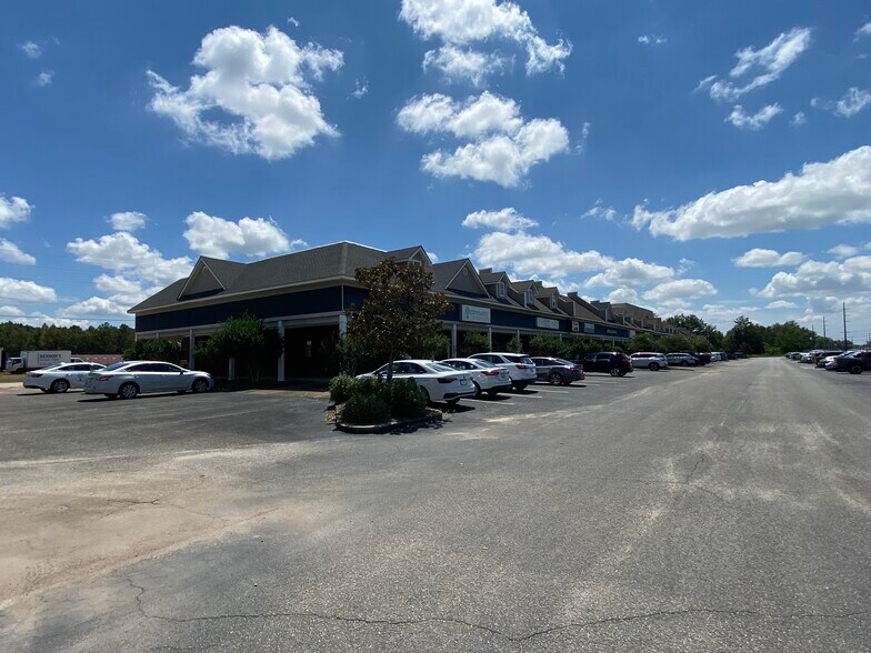 1298-1450 N McKenzie St, Foley, AL à louer - Photo de l’immeuble – Image 2 sur 3