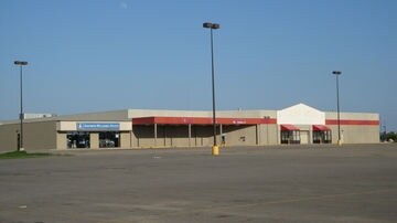 1300 18th Ave NW, Austin, MN à louer - Photo de l’immeuble – Image 2 sur 32