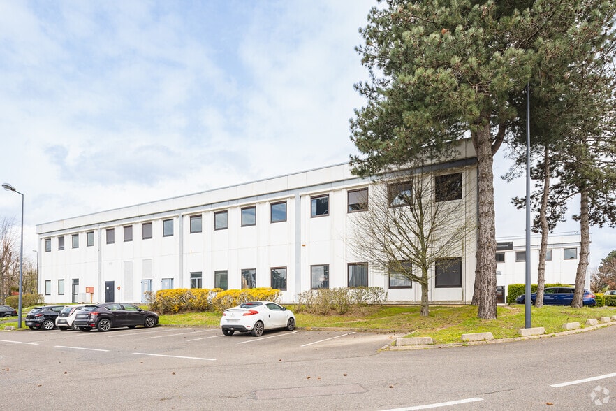 12 Avenue du Québec, Villebon-sur-Yvette à louer - Photo de l’immeuble – Image 2 sur 2