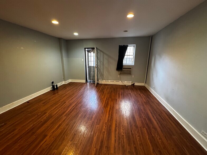 239 E 116th St, New York, NY à vendre - Photo intérieure – Image 3 sur 20