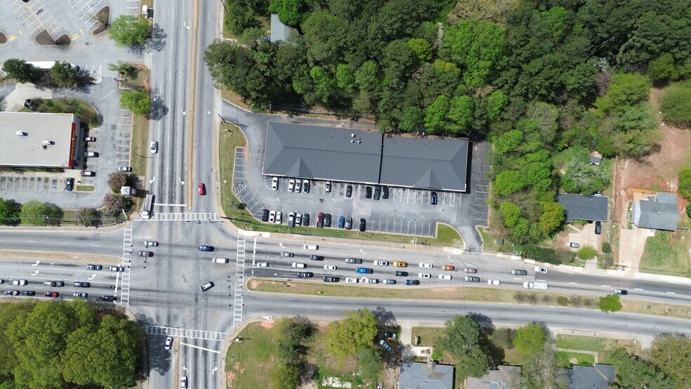 414 N Hairston Rd, Stone Mountain, GA à vendre - Photo de l’immeuble – Image 2 sur 55